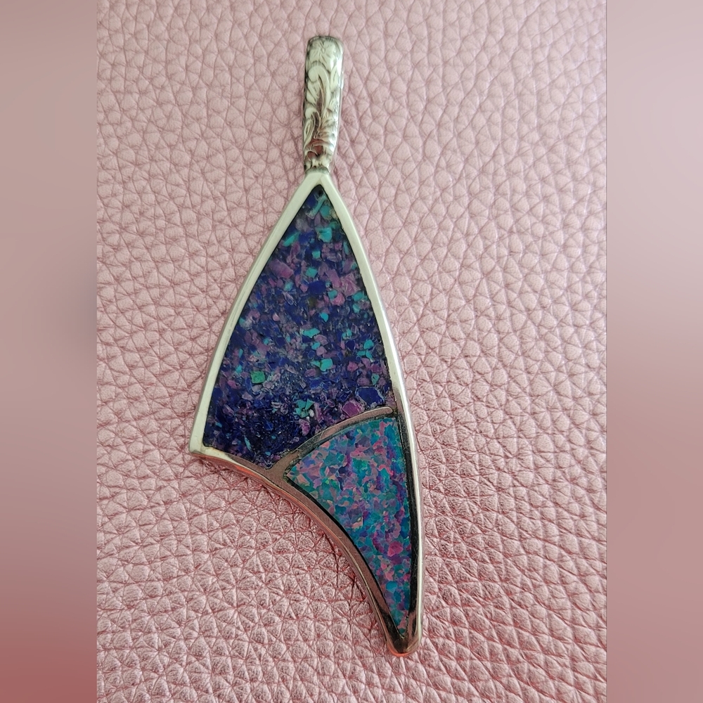 Sterling Silver and opal pendant Unmarked Native American Style